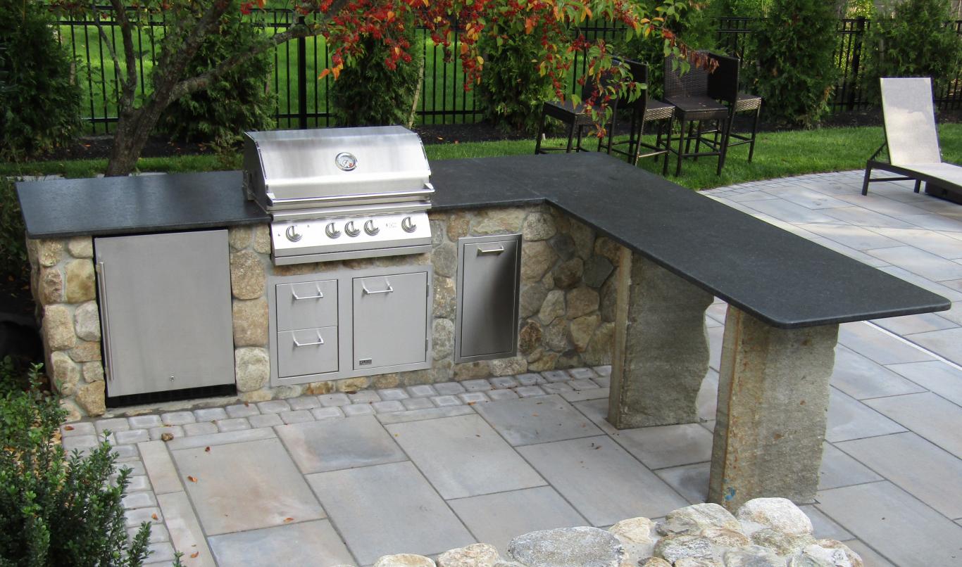 Outdoor Kitchens